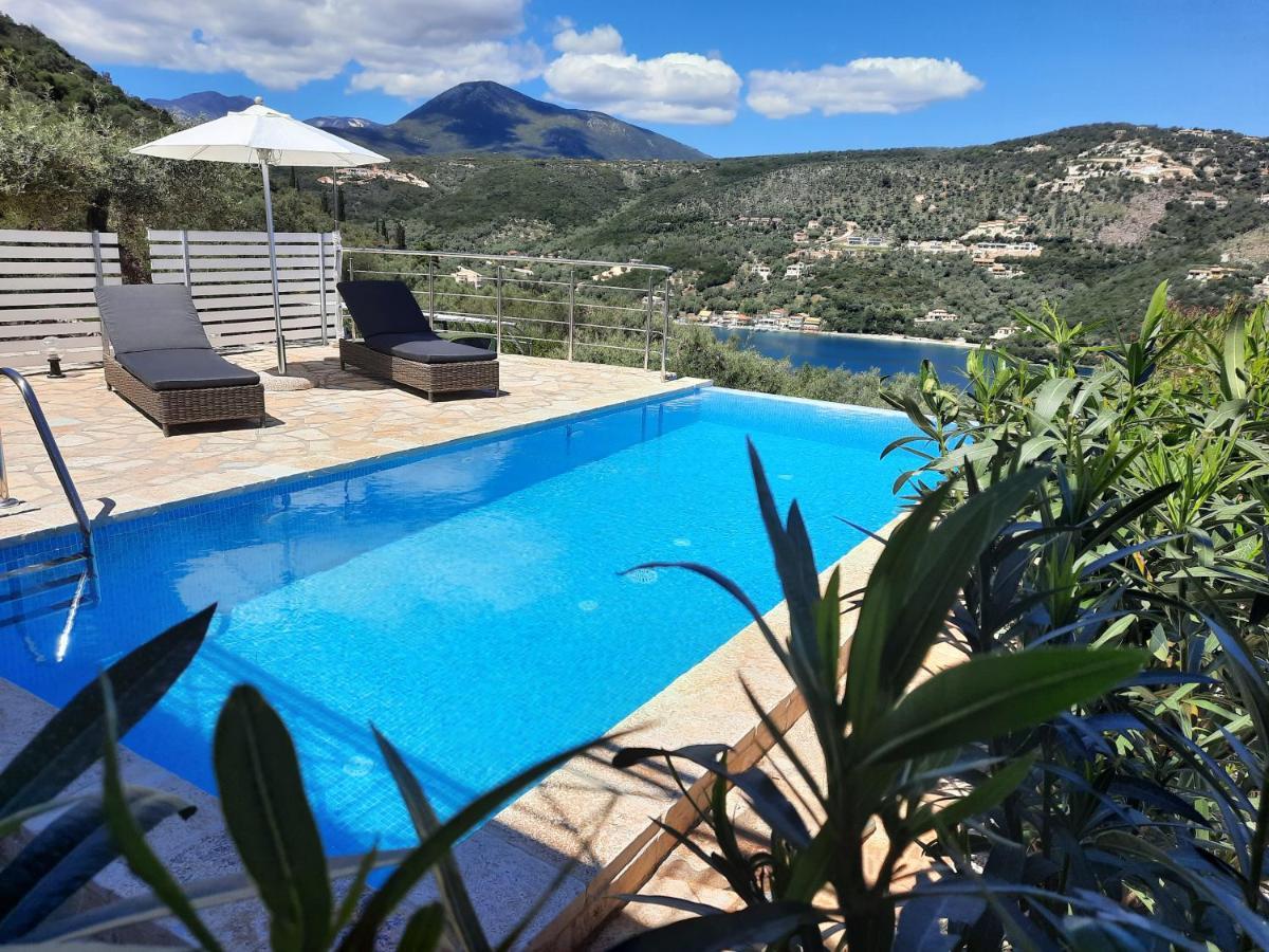 Villas Amantea- quattro ville con piscina grande e piscina Infinity Sívota Esterno foto