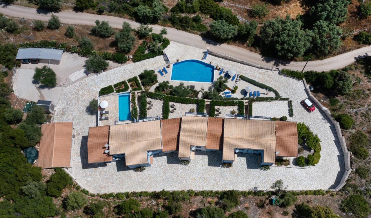 Villas Amantea- quattro ville con piscina grande e piscina Infinity Sívota Esterno foto