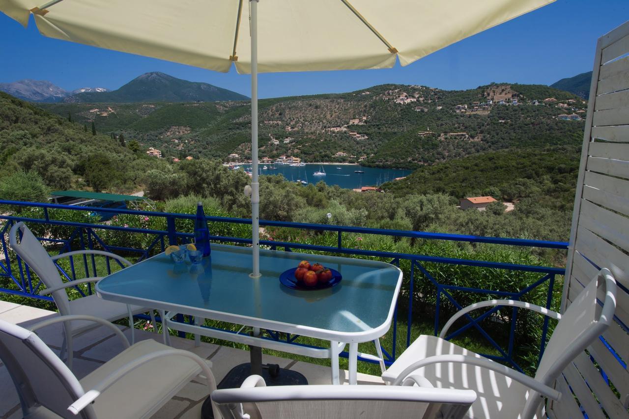 Villas Amantea- quattro ville con piscina grande e piscina Infinity Sívota Esterno foto